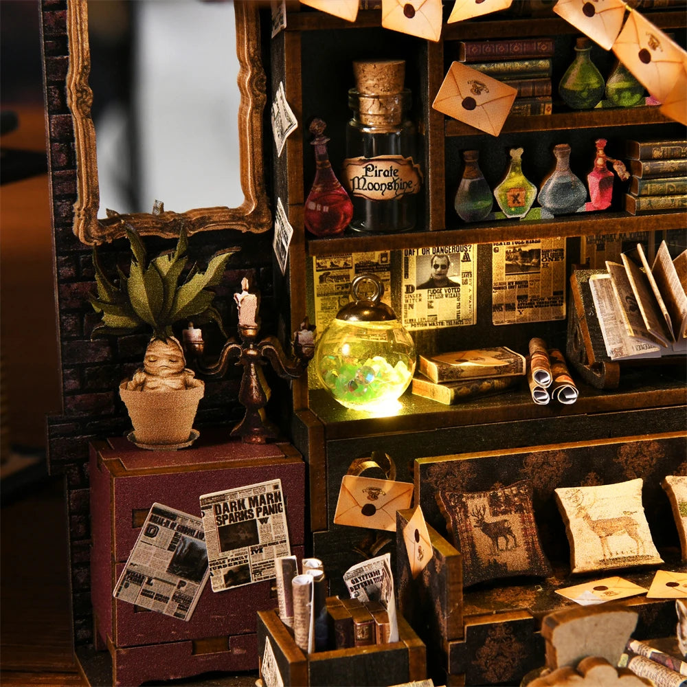 Magic House – DIY Book Nook Kit  LED